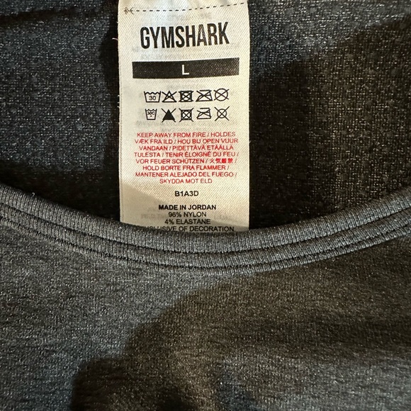 Gymshark Black/Charcoal Grey Long Sleeve Crop Top Lightly Used - Picture 7 of 7
